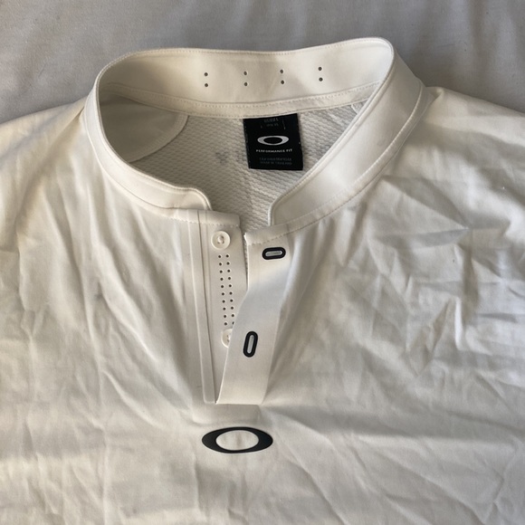 Oakley Performance Fit Mockneck - Picture 2 of 3